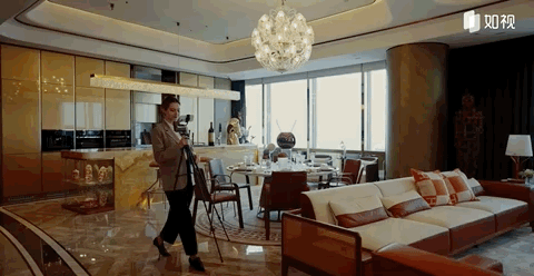 https://vr-public.realsee-cdn.cn/release/pagepress/YvxkIVwu/uploads/1603a370-f102-44d3-b144-ab9445e368a8.gif